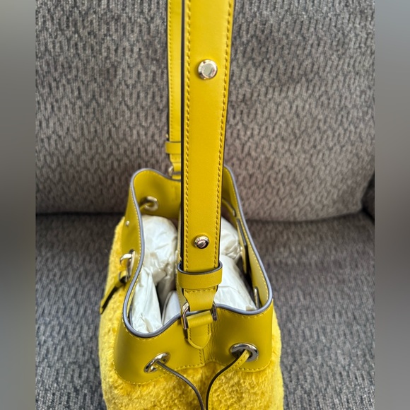 ♠️NWT Kate Spade New York Marti Faux Fur Small Bucket Bag Citron Sapphire - Picture 12 of 16